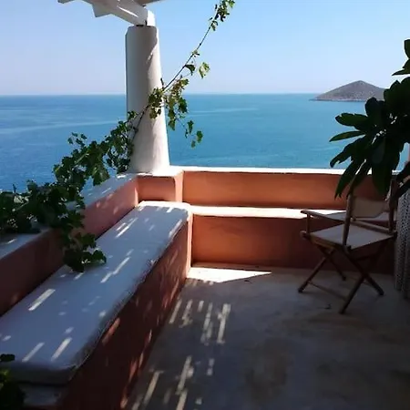 Casa Dei Melograni At Vourlidia Leros Feriehus Vromolithos