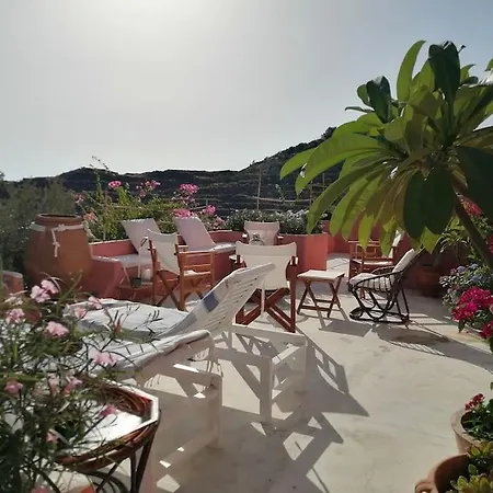 Casa Dei Melograni At Vourlidia Leros 別荘
