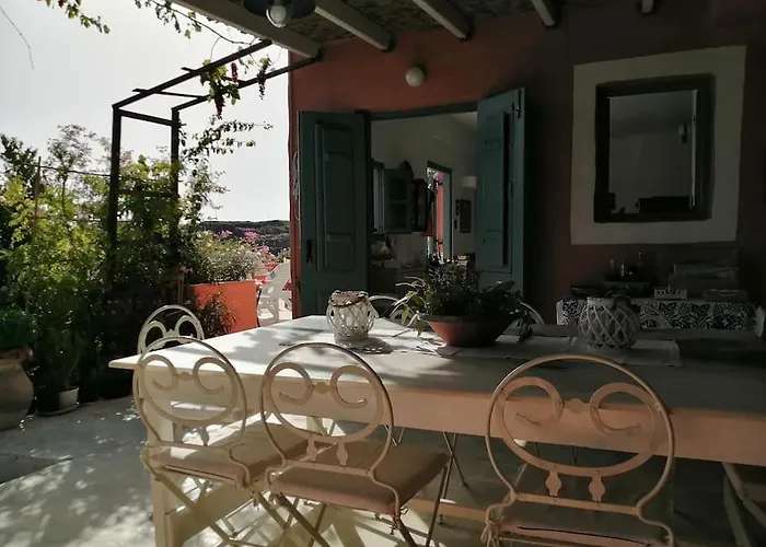 Casa Dei Melograni At Vourlidia Leros 펜션 Vromolithos